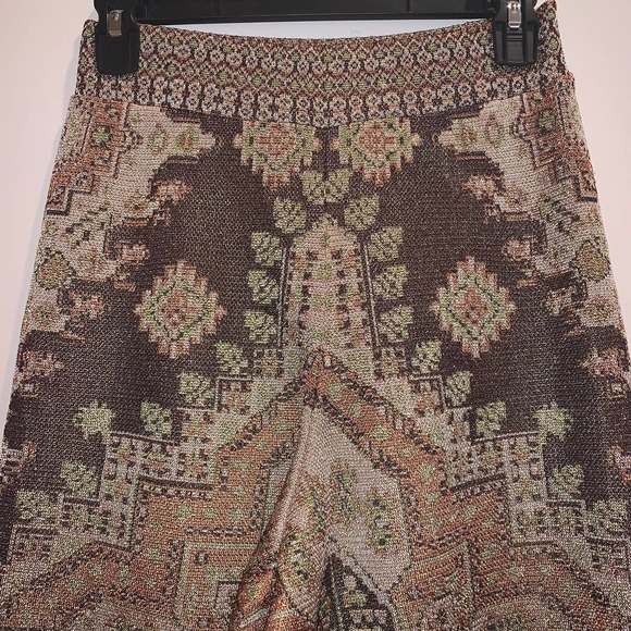 Zara High-Waisted Wide-Leg Metallic Jacquard Culottes - Picture 4 of 8